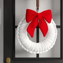 24" Christmas White Tube Yarn Red Bow Wreath - Wondershop™