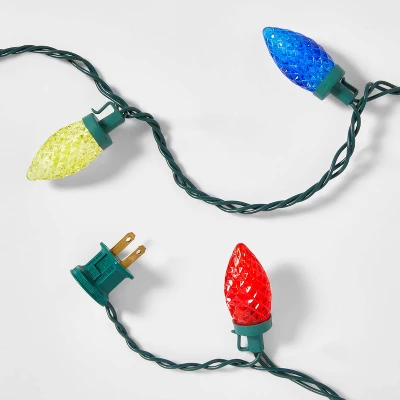 25ct LED C9 Faceted Christmas String Lights With Green Wire - Wondershop™ 6 25ct LED C9 Faceted Christmas String Lights With Green Wire - Wondershop™ - Image 4